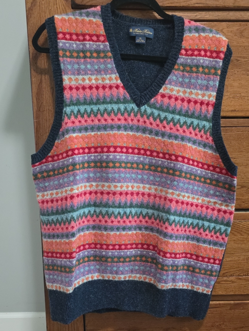 Brooks Brothers Multicolor Fair Isle V-Neck Sweater Vest - Men